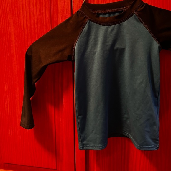 🌺2 for $25🌺 Columbia toddler RASHGUARD - Picture 7 of 12